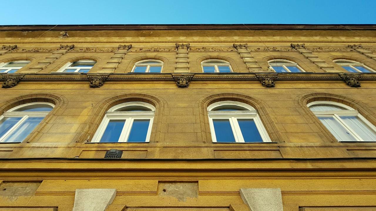 Cbs Apartments ブダペスト エクステリア 写真